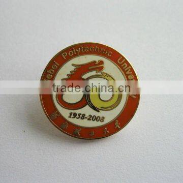 metal badge with refilled 4C