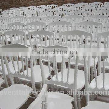 White Wooden Napoleon Banquet Chair With Cushion Pad photo-3