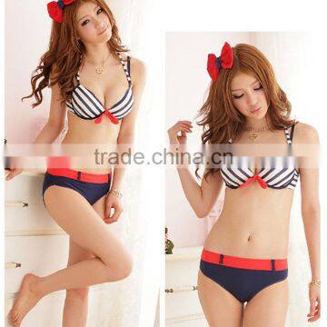 Latest women hot selling stripe seamless bra panti for teenager