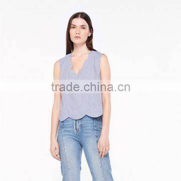 Striped Cotton Top With Wave Cut V-neck and Hem Sleeveless Shirt Tank Tops photo-4