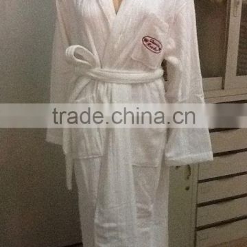 cheaper price Spa bath robe white color with logo embroidery