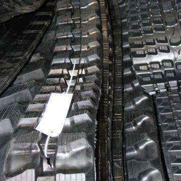 Bobcat MT85 Rubber Track - Single 180x72x45 With High Traction and Performance 1 Year Warranty photo-3