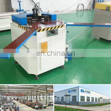 Hydraulic corner crimping aluminum window machine