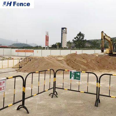 Customized PVC Coated Crowd Control Barrier Temporary Fence Waterproof Sustainable photo-4