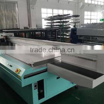 Large Format UV Flatbed Printer, 2.70m*1.25m UV Flatbed Printer With Konica or Ricoh Gen5 Head, CMYK LC LM White Varnish Color photo-2