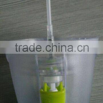 2016 New Design Sports Bottle Reusable Plastic Drinking Bottle Spray Bottle Easy Carry photo-6