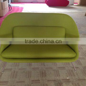 simple design Eero Saarinen womb sofa