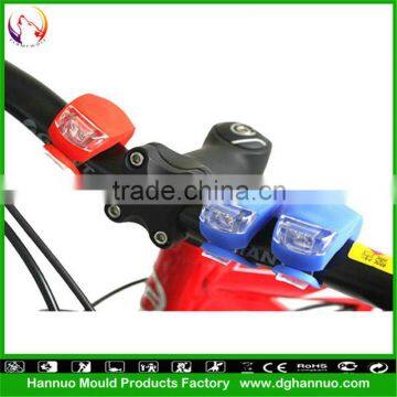 Wholesale 2 LEDs 3 modes silicone material battery powered bicycle led light/ bicycle seat post light with CE&RoHs