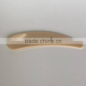 9.3cm color spatula with embossed logo cosmetic cream moon falcate shape plastic Mask spatula