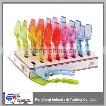 Full plastic cheese slicer cheese plane cheese tool cheese grater with different color