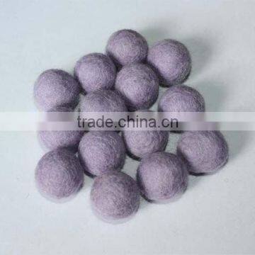 Felt ball size 2 cm