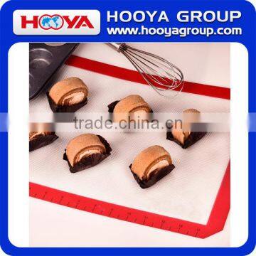 Non Stick Silicone Baking Mat with Glass Fibre Silicone Liner for Bake Pans & Rolling - Macaron Pastry Cookie Bun Bread Making