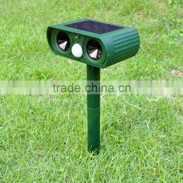 Infrared Ray Powerful Ultrasonic Dog Cat Electronic Animal Dog Repeller photo-4