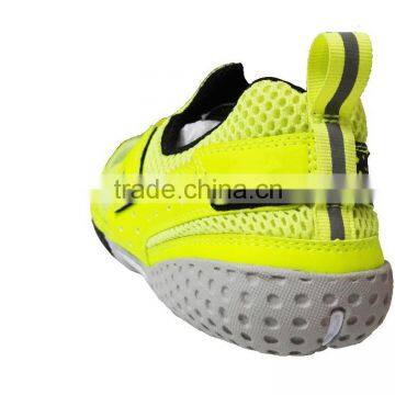 2014 New Design Fashion Barefoot Laceless Running Shoes photo-4