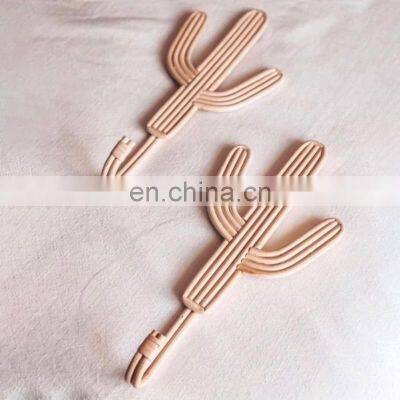 Hot Sale Cactus Rattan Wall Hook Wall Decoration Vintage Wicker Hanger Wholesale Vietnam Supplier