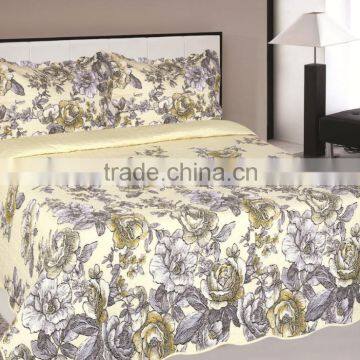 alibaba china market flower Home textile Cheap price polyester filling quilts made in china