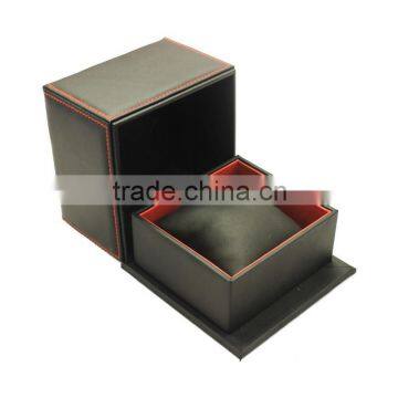 Seamed Tube Leather Watch Box With Pillow photo-2