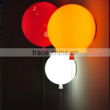 Simpl Design Glass Ball Wall Lamp for Store Decoration