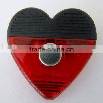 love shape plastic magnet clip