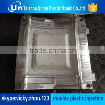 injection blow mold