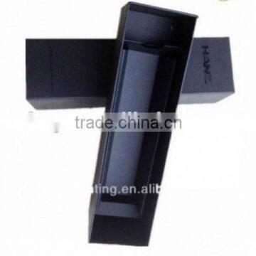 Man used packaging box paper inlay Tie packaging