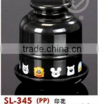 Cylindrical Plastic Dice Cup Shelf photo-5