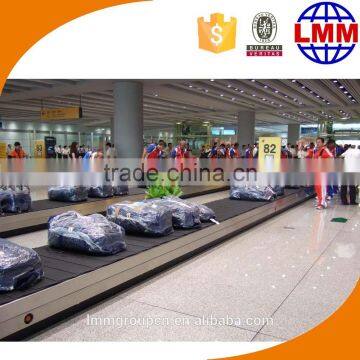 Airport baggage conveyor belt