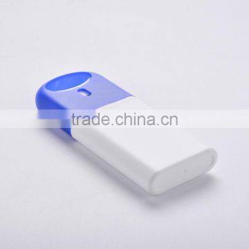 Portable Bule and White Color 20ml Credit Card Sprayer Bottle photo-6