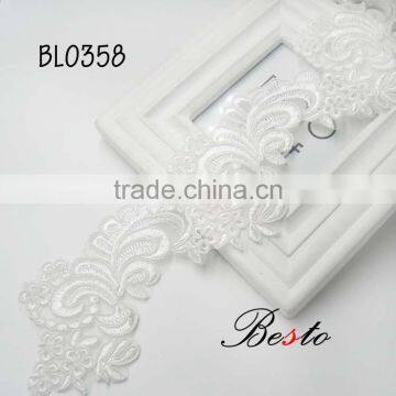 Elegant and noble white lace applique for the wedding dress