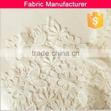 Beautiful White 100 % Polyester Flower Fabrics High End Lace Dyeing