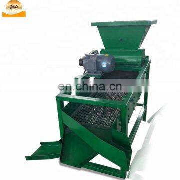 Soap nut sheller camellia fruit sheller camellia fruits shelling machine nut removing