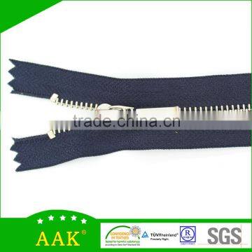 Zipper Factory Top Selling 3# Silver Gold Close End Bag Zipper photo-4