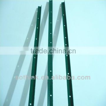 Green painted 10 ft t post for USA market