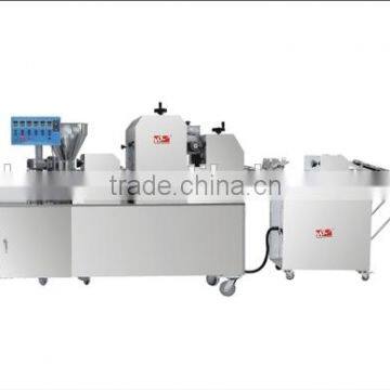 Automated danish production danish make up line