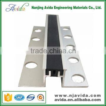 aluminum tile trim metal movements at a joint