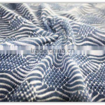 Coarse needle jacquard fabric for spring/fall garment