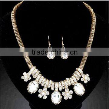 Latest American and European Fashion Luxury Exquisite Crystal Gold Plating Oval Pendnat Necklaces Earrings Set in Stock