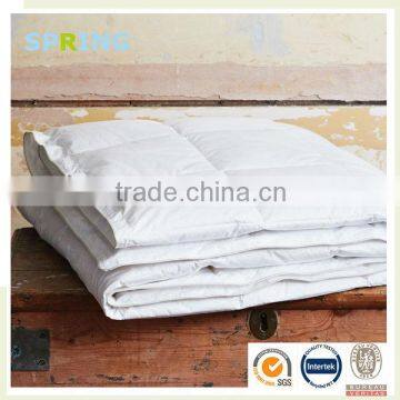 New Full/ Queen Serta Light Down Comforter 233 Thread Count White Down Fill