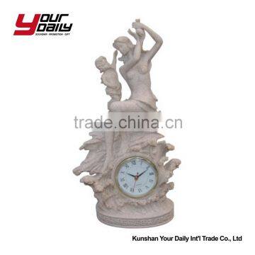 Top Quality Lovely Groom and Bride Figurines Hand Paint Resin Wedding Cake Topper