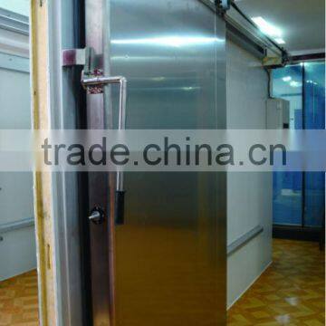 Automatic stainless steel/ painted steel sliding door in cool room