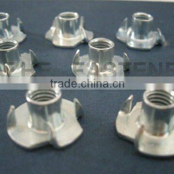 4 Prongs T Nuts