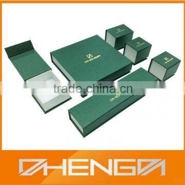 Guangzhou Zhengda Factory Customized High Quality Cardboard Promotional Jewlery Box Set (ZDS-N018)