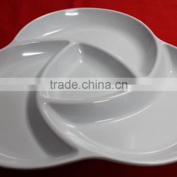 Malaysia Made Melamine Four Triangle Food Compartment Plate