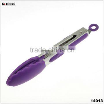 14013 Food Grade Kitchen and Barbecue Grill Tongs Silicone Locking Serving Food Tong