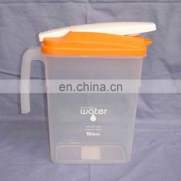 2015 good quality transparent plastic milk pitcher
