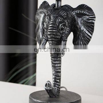 New Arrival Korean Hotel Decoration Modern Table Lamp Elephant Shape Silver Bedside Resin Lamp photo-3