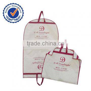 garment bag with handle