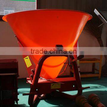 CDR-600 fertilizer spreader