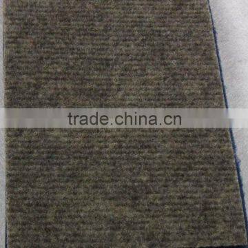 Fire retardant carpet