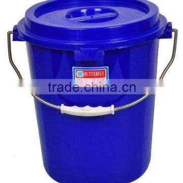 3 GALLON PLASTIC PAIL WITH LID AND HANDLE